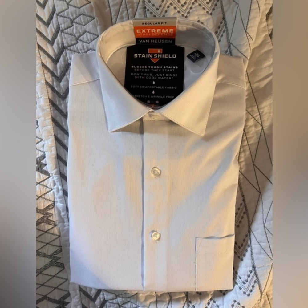 Van Heusen Mens regular fit wrinkle free dress shirt small 14 1/2‎ neck